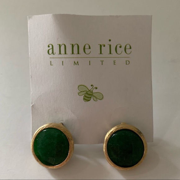 Anne Rice Green Gold Circle Earrings - Picture 2 of 4